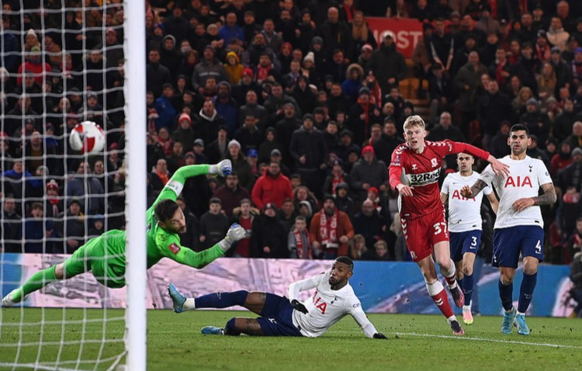 Josh Coburn ghi bàn duy nhất, giúp Middlesbrough giành chiến thắng tối thiểu 1-0 (Ảnh Reuters)