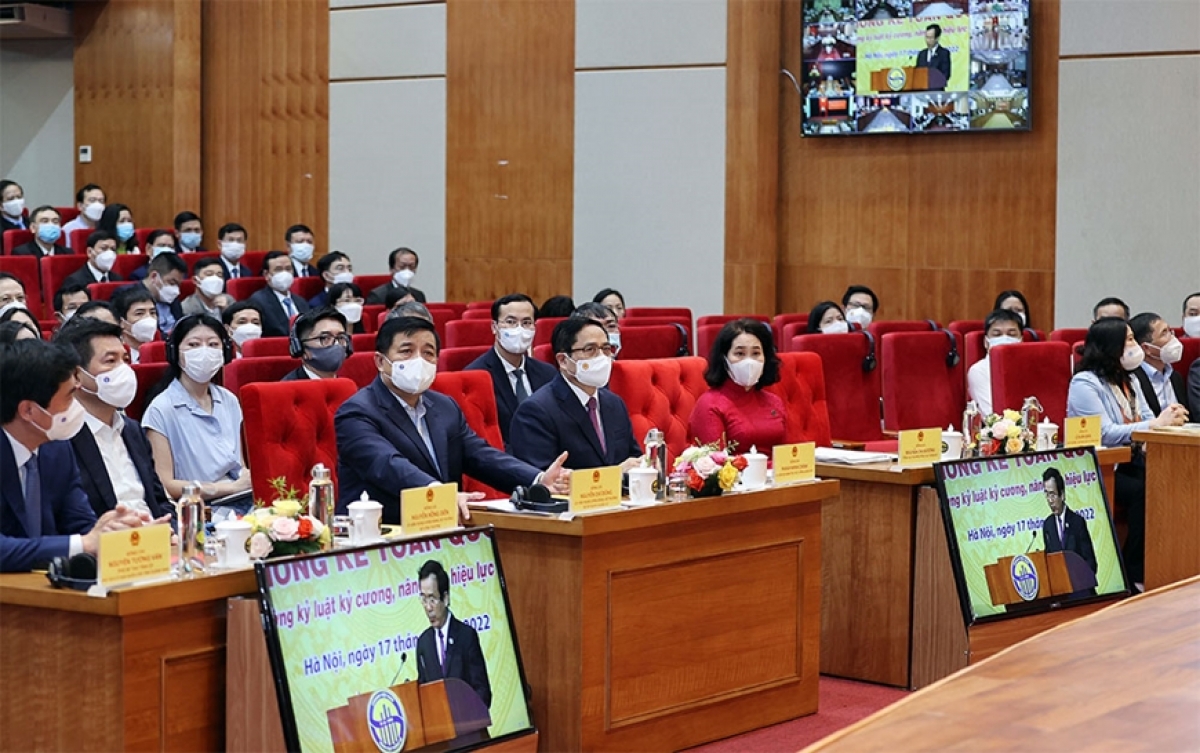 Thủ tướng Chính phủ Phạm Minh Chính cùng các đại biểu dự hội nghị