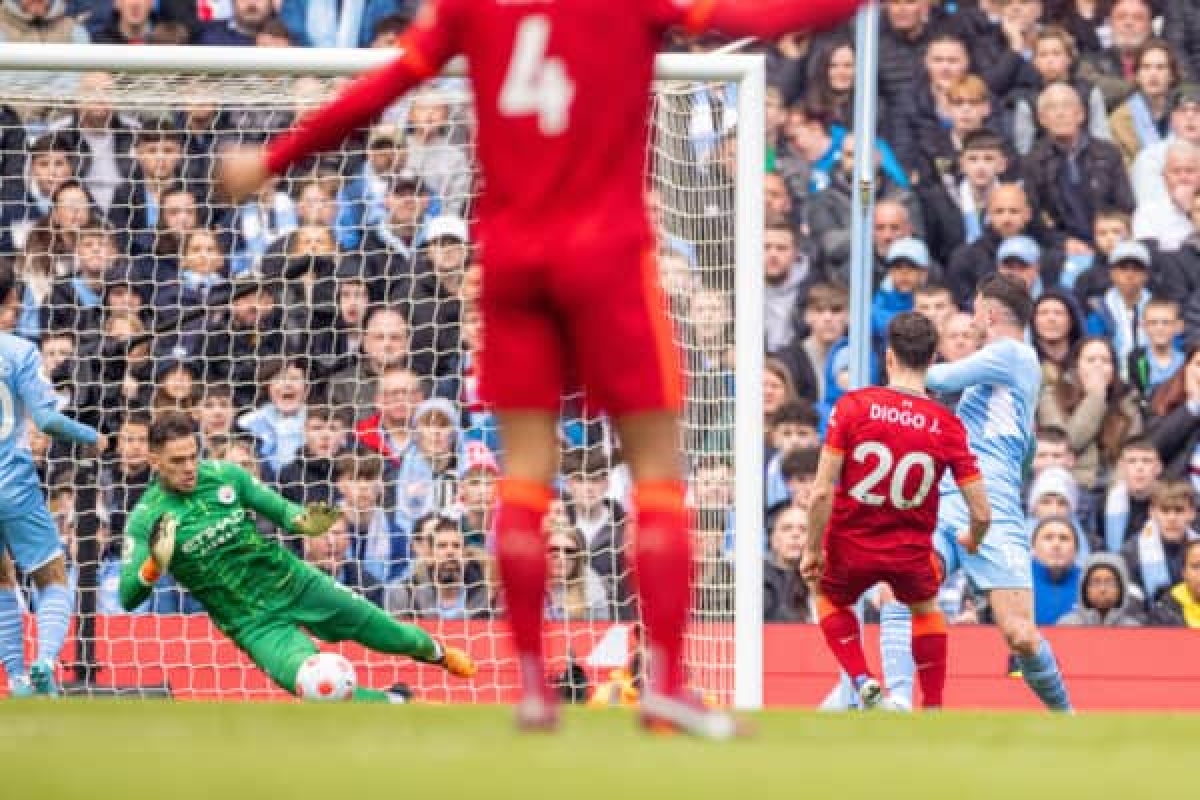 Diogo Jota gỡ hòa 1-1 cho Liverpool (Ảnh: Internet)