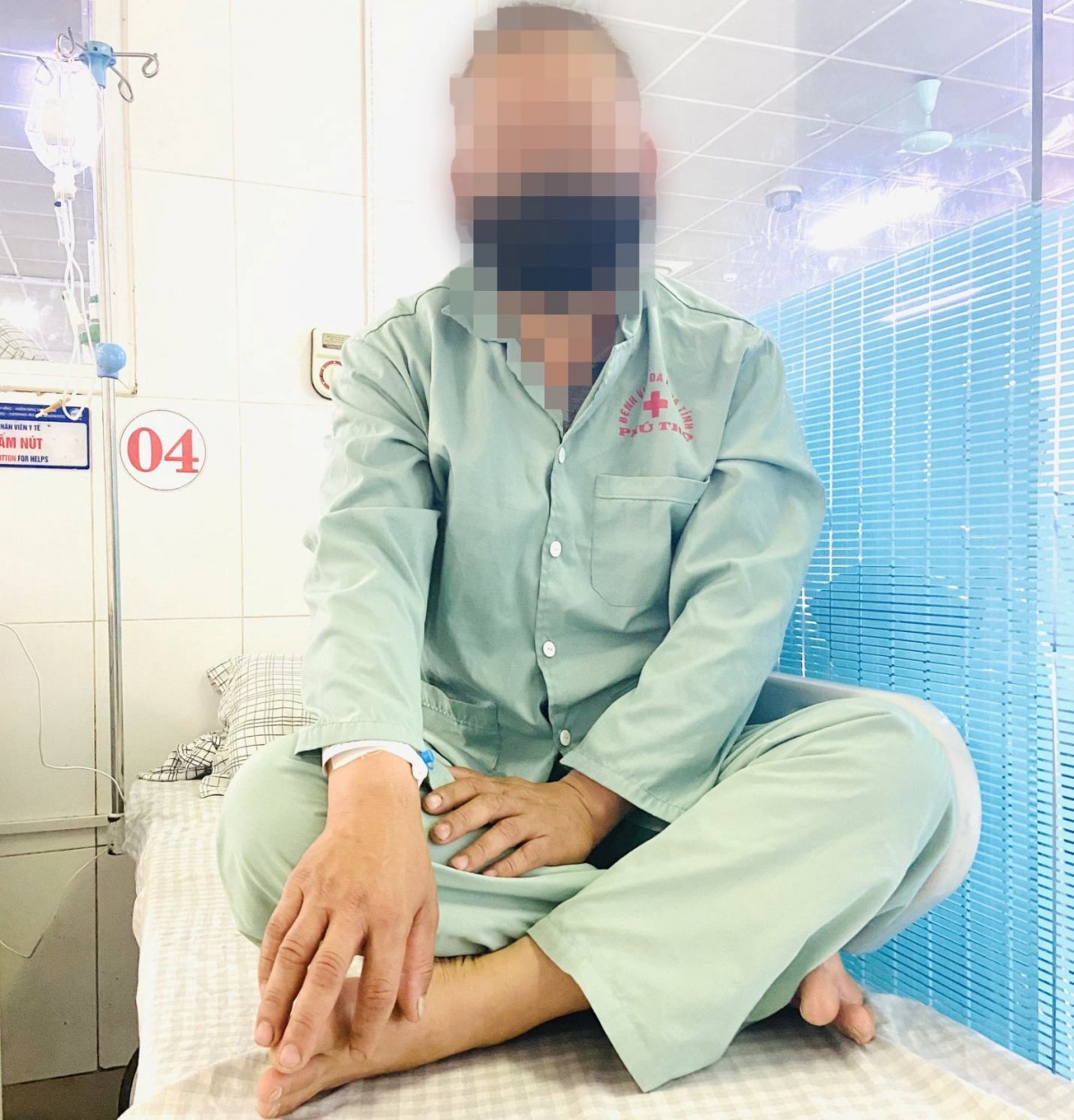 Hình ảnh anh Quất Văn B. khi điều trị ở Bệnh viện đa khoa tỉnh Phú Thọ