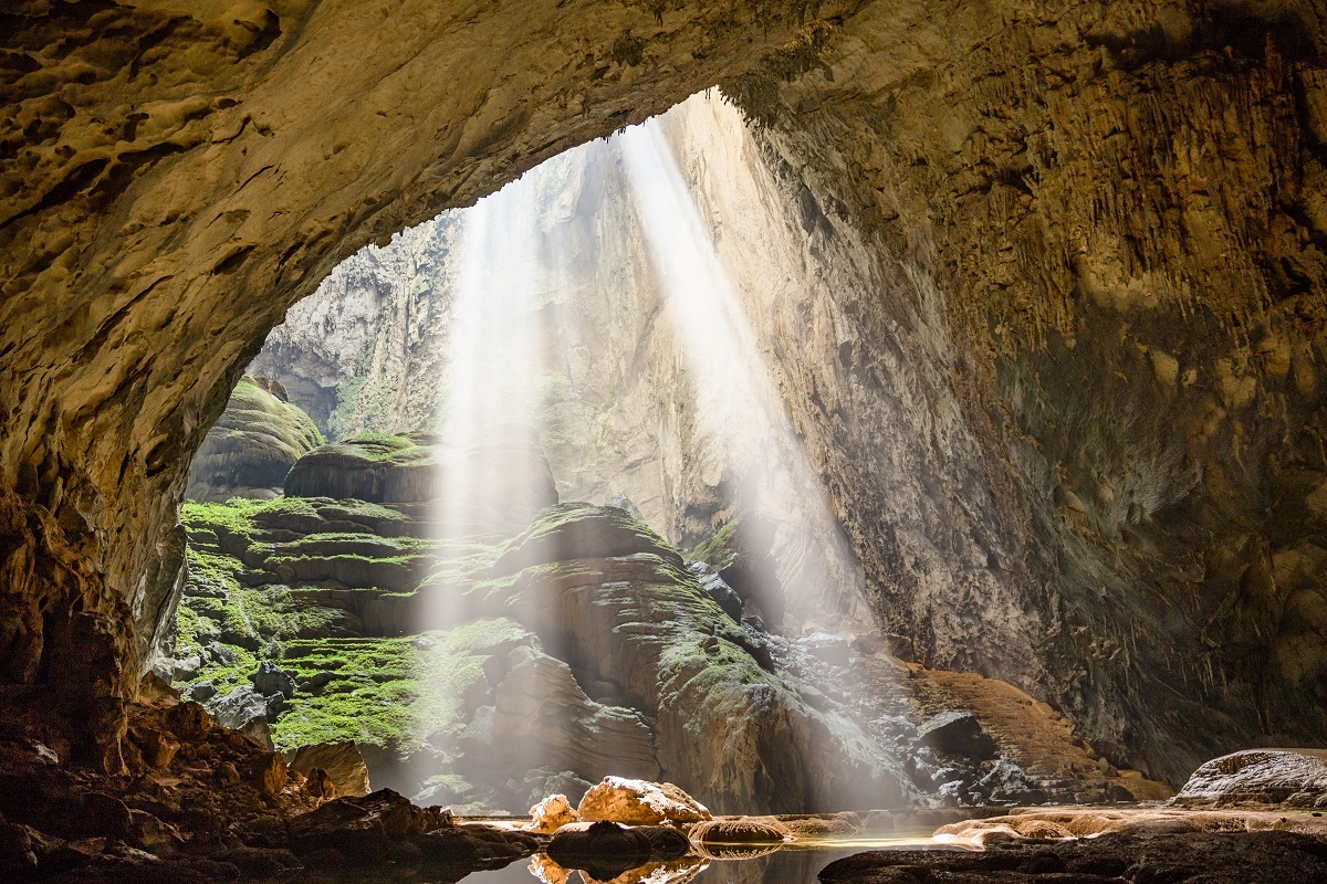 Hố Sụt 1 trong hang Sơn Đoòng - Kỳ quan thiên nhiên có một không hai trên thế giới. (Ảnh: Oxalis Adventure)
