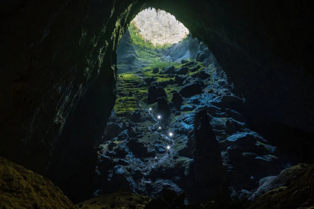 Hố Sụt 2 trong hang Sơn Đoòng - Kỳ quan thiên nhiên có một không hai trên thế giới. (Ảnh: Oxalis Adventure)