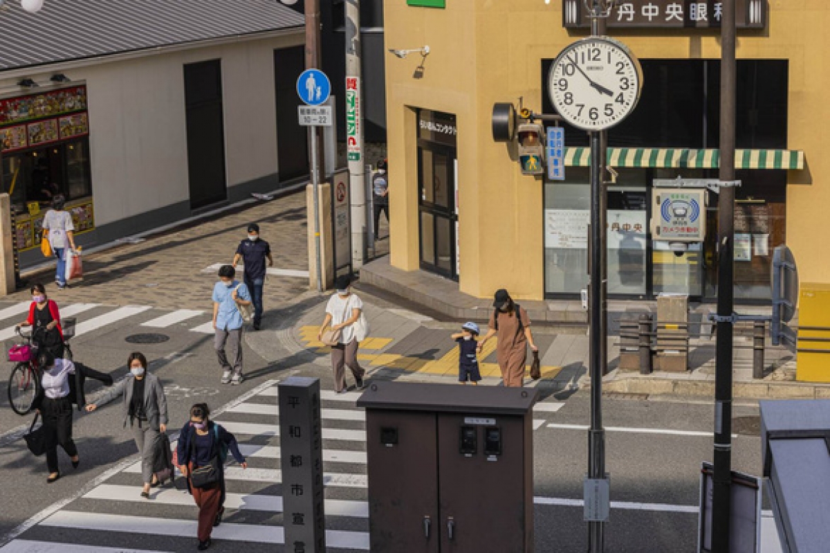 Một đoạn đường ở Itami có sự hiện của máy theo dõi. Ảnh: NYT