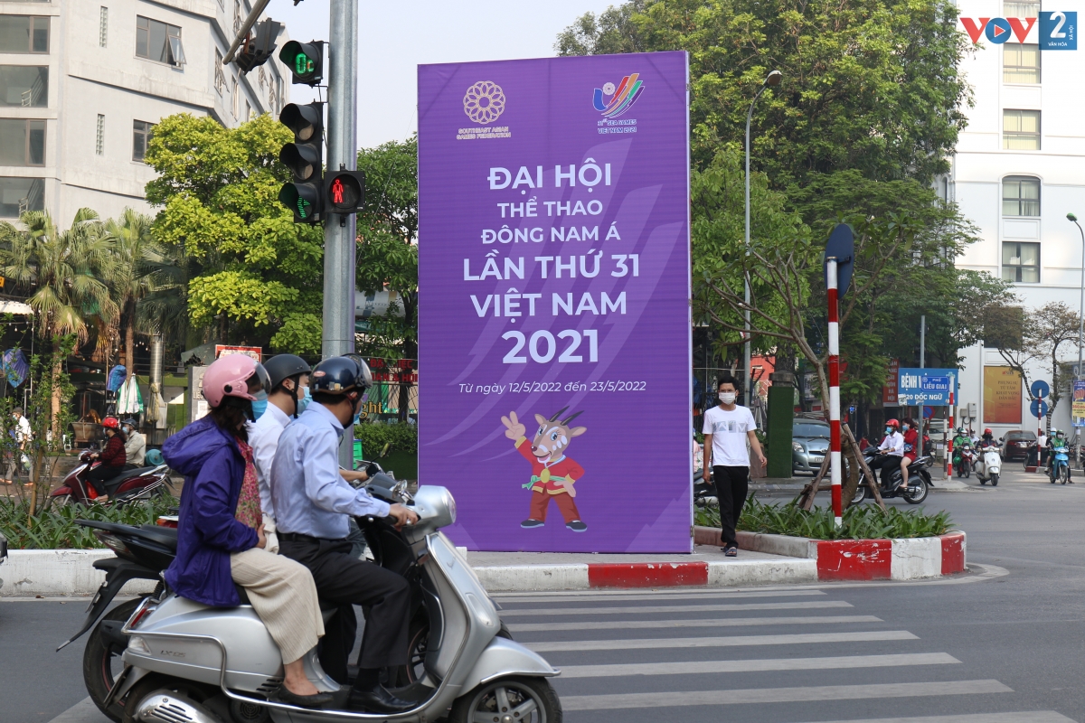 Pano quảng bá SEA Games 31 trên đường phố Hà Nội.