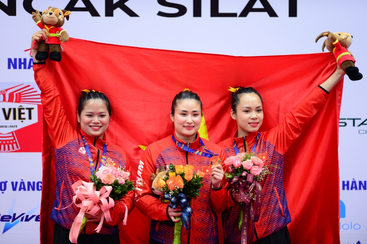 Đội tuyển pencak silat giành HCV đầu tiên ở nội dung biểu diễn quyền