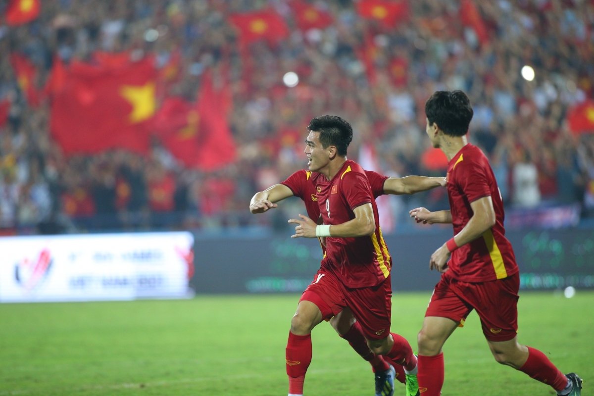 Tiến Linh ghi bàn thắng duy nhất của trận đấu giúp U23 Việt Nam giành vé vào chung kết