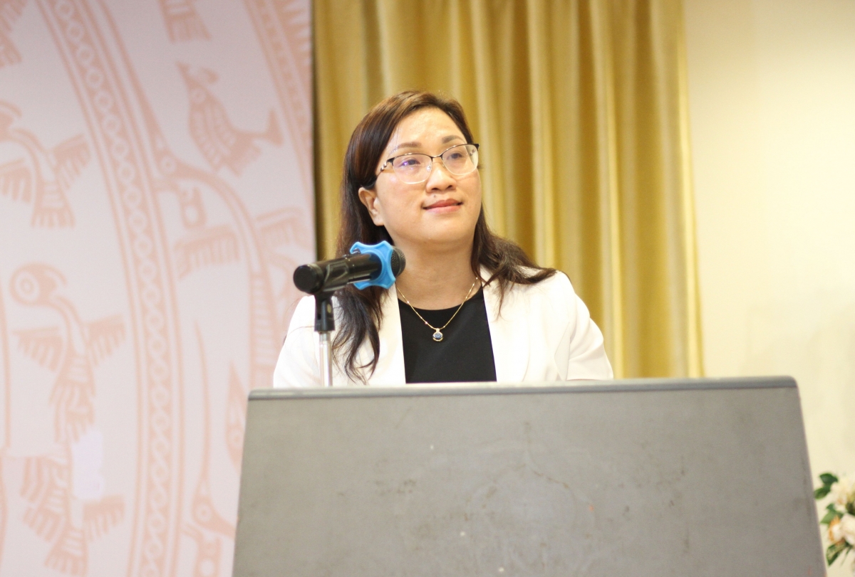 B
Bà Đinh Thị Mai – Vụ trưởng Vụ tuyên truyền Ban Tuyên giáo Trung ương
