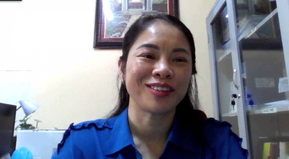 Bà Nguyễn Thị Huệ, Phó hiệu trưởng trường THPT Nguyễn Trãi (Thái Bình)