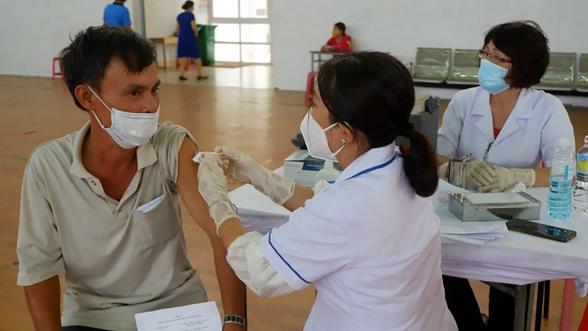 219 triệu liều vaccine phòng Covid-19 đã được tiêm cho người dân