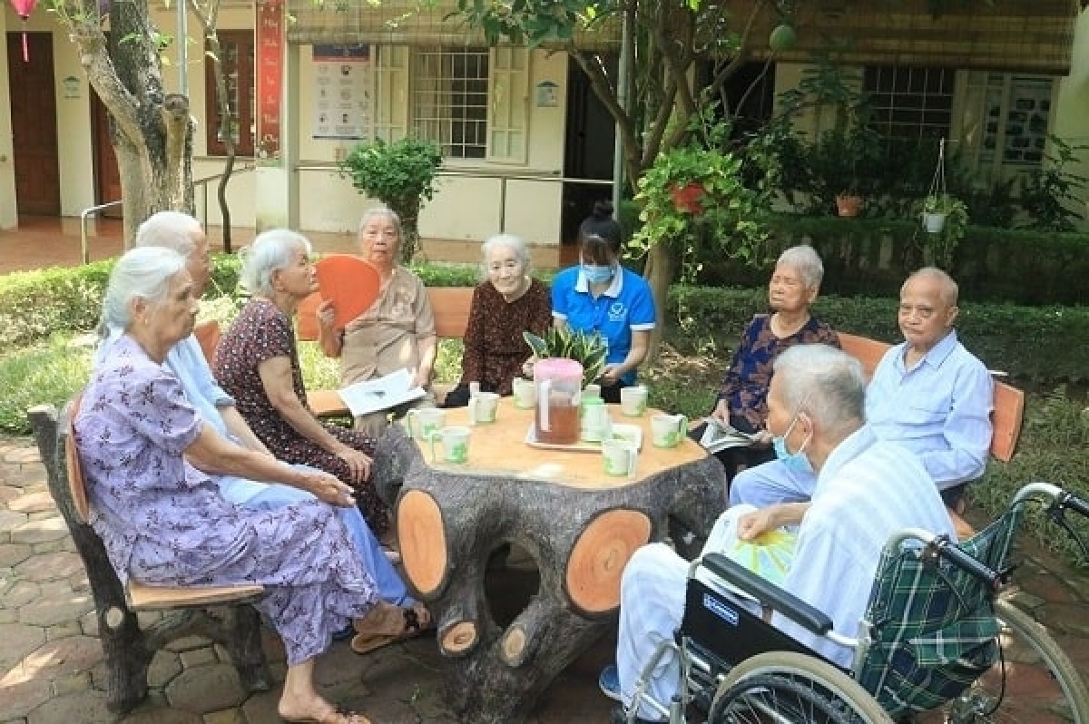 Người cao tuổi sinh hoạt trong Viện dưỡng lão