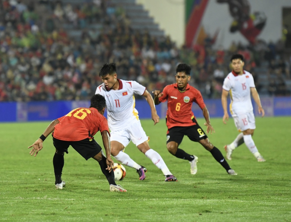 U23 Việt Nam gặp khá nhiều khó khăn trong việc xuyên thủng mảnh lưới U23 Timor Leste trong 45 phút đầu tiên