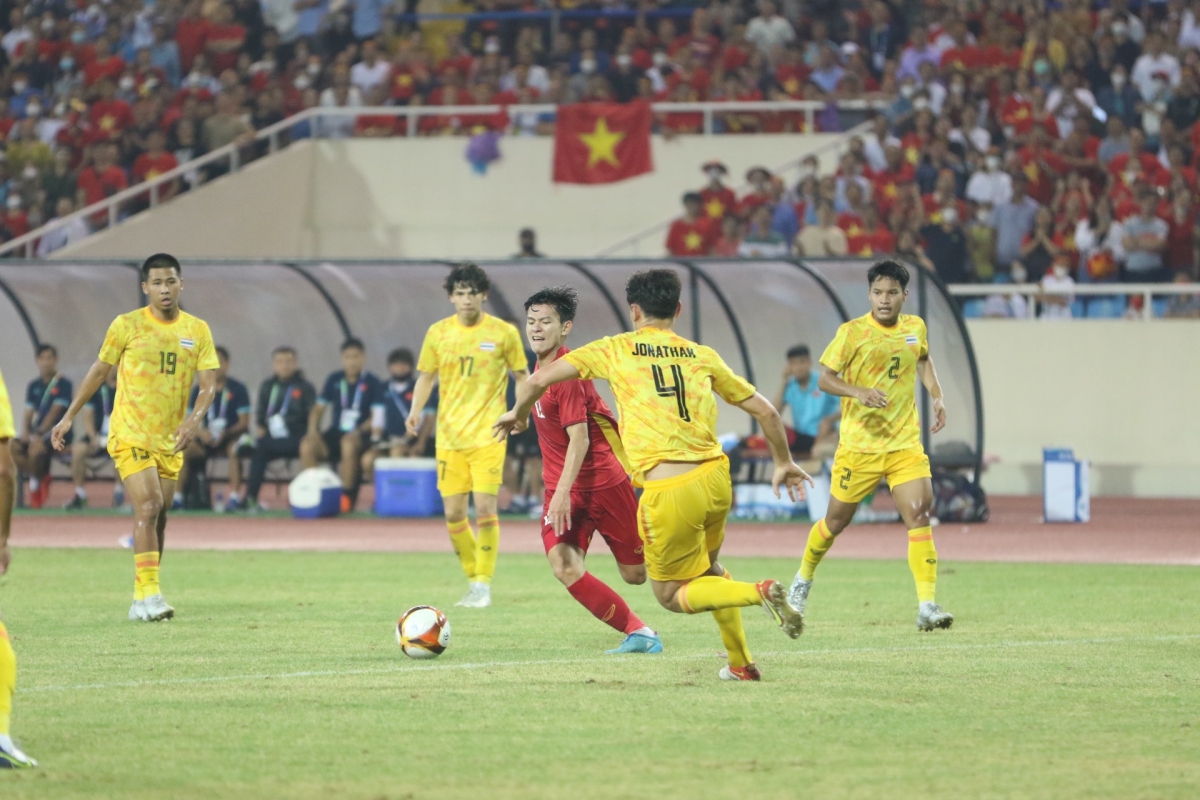 U23 Việt Nam gặp rất nhiều khó khăn trong trận chung kết với Thái Lan