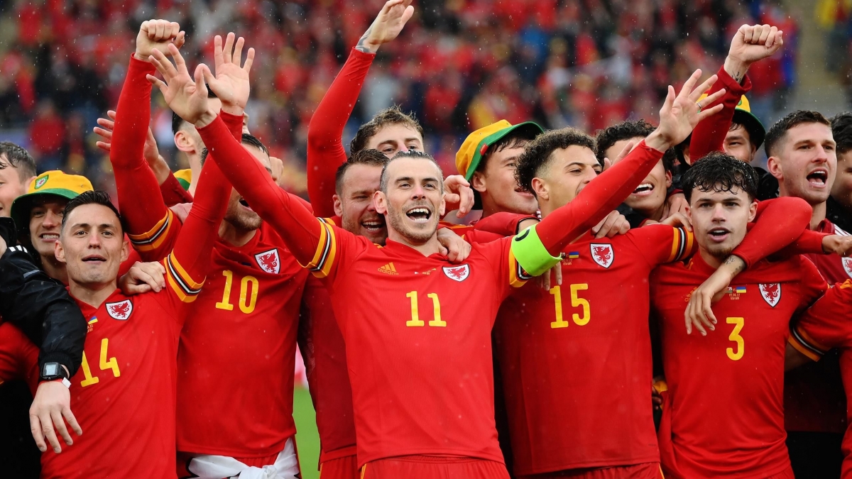 Niềm vui của các cầu thủ Xứ Wales khi đoạt vé đi dự VCK World Cup 2022 (Ảnh: Internet)