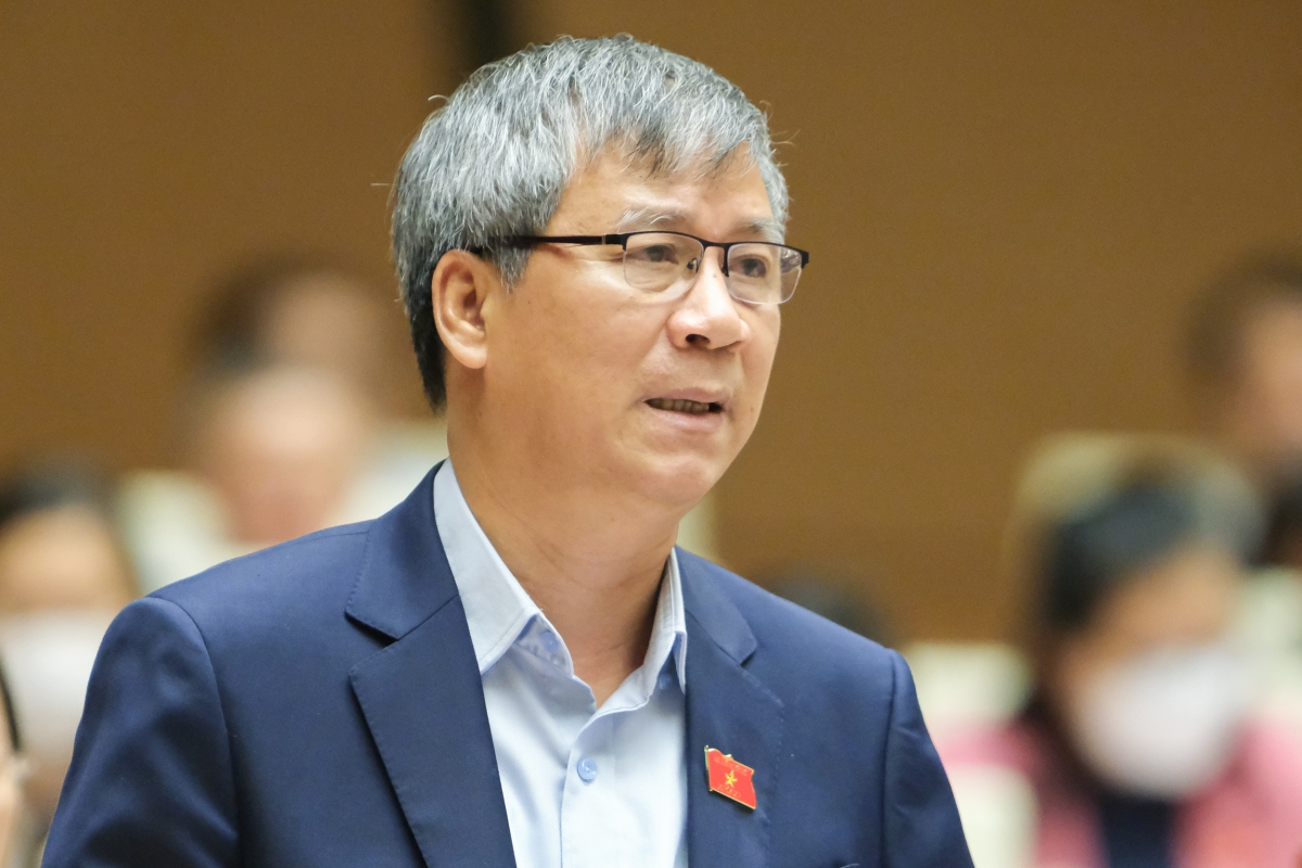      Đại biểu Nguyễn Anh Trí ( đoàn ĐBQH TP Hà Nội) tranh luận tại phiên chất vấn ngày 9/6/2022           Ảnh:quochoi.vn