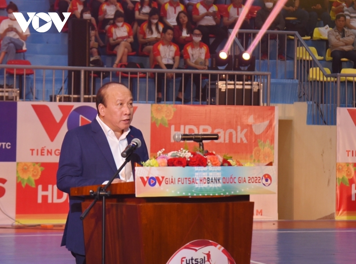 Ông Trần Minh Hùng phát biểu khai mạc giải Futsal HDBank VĐQG 2022.