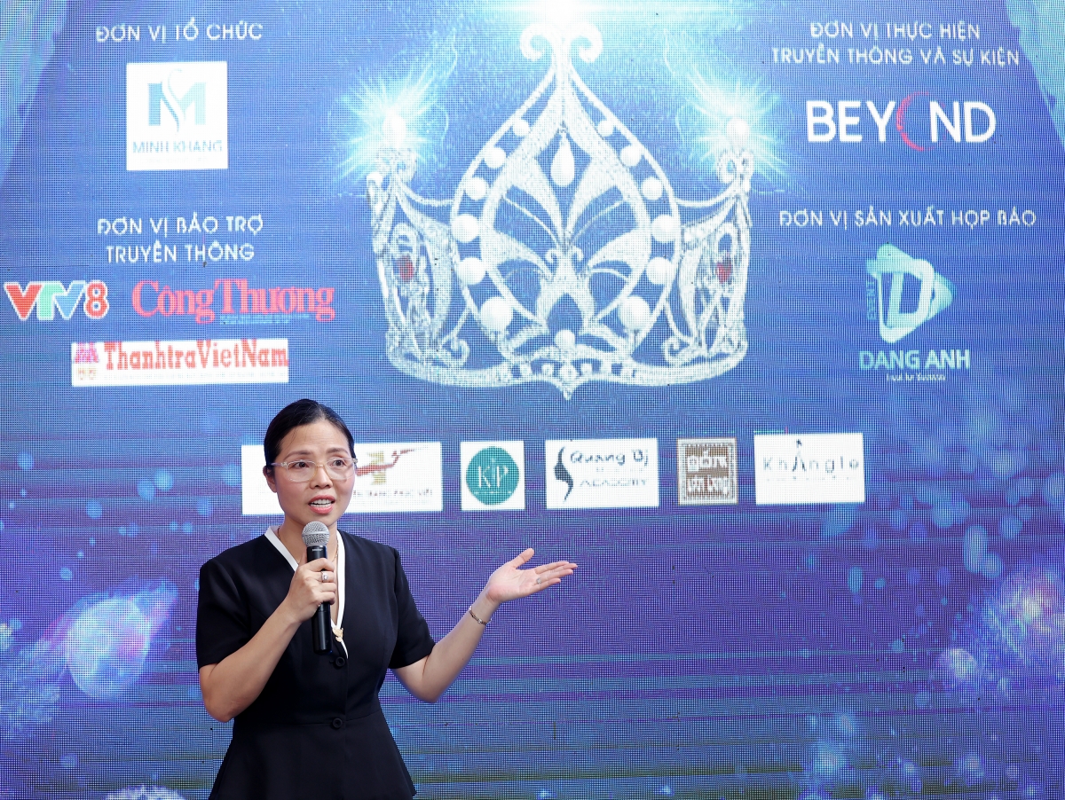 Bà Nguyễn Thị Thanh Thùy (nghệ danh Thùy Dương), Giám đốc công ty Minh Khang, Trưởng ban tổ chức cuộc thi Hoa hậu Hòa bình Việt Nam 2022 - Miss Peace Vietnam 2022
