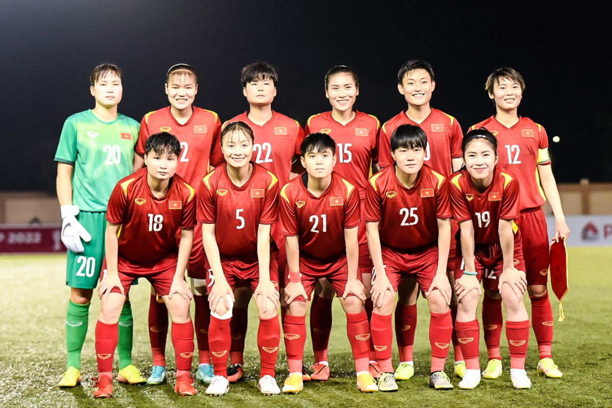 Tuyển Việt Nam trong trận ra quân tại AFF Cup nữ 2022 với tuyển Campuchia