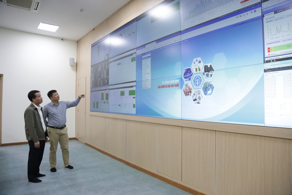 Tổng giám đốc BHXH Việt Nam kiểm tra hệ thống giám định BHYT
