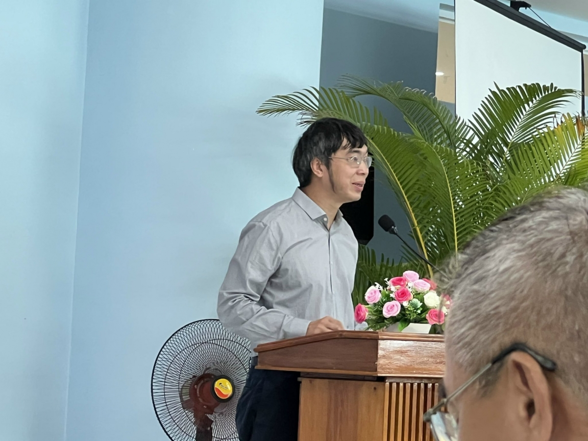PGS.TS Lê Minh Hà - GĐ điều hành Viện NCCC về Toán phát biểu tại Khóa tập huấn