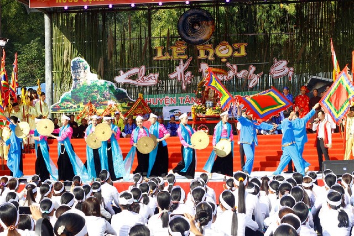 Lễ hội Khai hạ của người Mường, huyện Tân Lạc, huyện Lạc Sơn, huyện Cao Phong, huyện Kim Bôi, tỉnh Hòa Bình