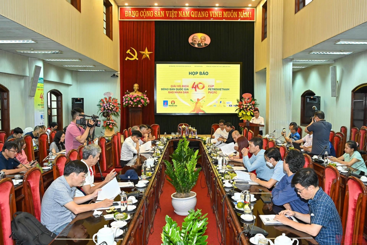 Họp báo giới thiệu giải bóng bàn VĐQG báo Nhân dân, tranh Cúp PetroVietnam – PVCFC