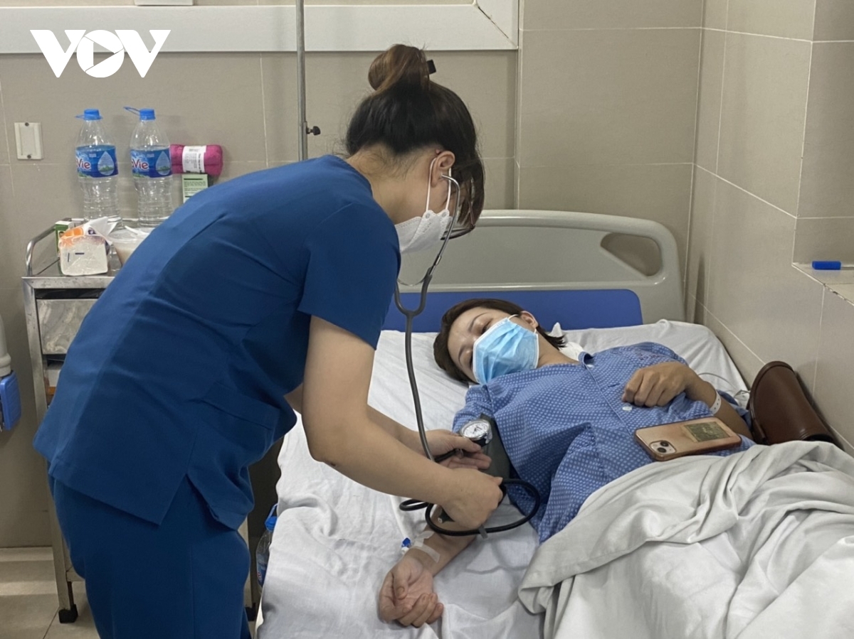 Bệnh nhân mắc cúm A nặng đang điều trị tại bệnh viện