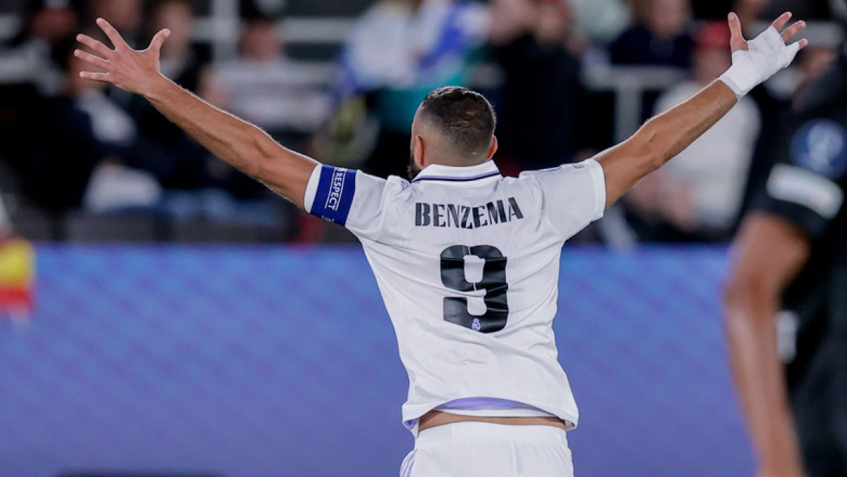 Karim Benzema ấn định chiến thắng 2-0 cho đại diện bóng đá Tây Ban Nha (Ảnh: Internet)