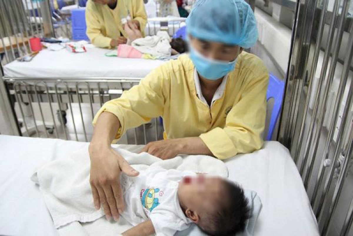 Trẻ nhỏ, người có bệnh lý nền, phụ nữ mang thai là những đối tượng dễ gặp biến chứng khi mắc cúm