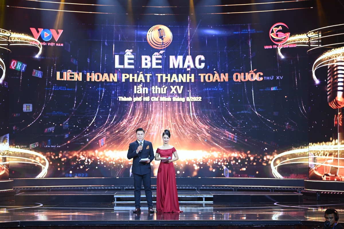 Tối ngày 6/8, tại Nhà hát TP. Hồ Chí Minh đã diễn ra lễ Bế mạc và Trao giải Liên hoan Phát thanh toàn quốc lần thứ XV năm 2022 do Đài Tiếng nói Việt Nam (VOV) phối hợp với UBND TP. Hồ Chí Minh tổ chức.