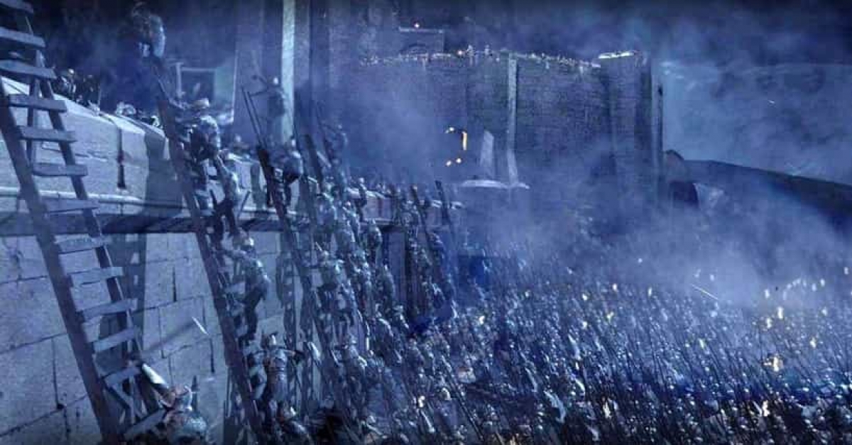 Loạt phim Chúa nhẫn cuốn hút khán giả nhờ tái hiện chân thực những trận chiến với đại cảnh hoành tráng như trận Helm’s Deep... 
 