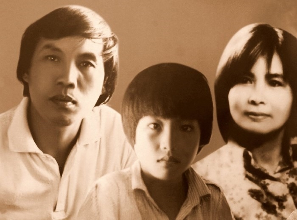 Gia đình Lưu Quang Vũ - Xuân Quỳnh và bé Mí