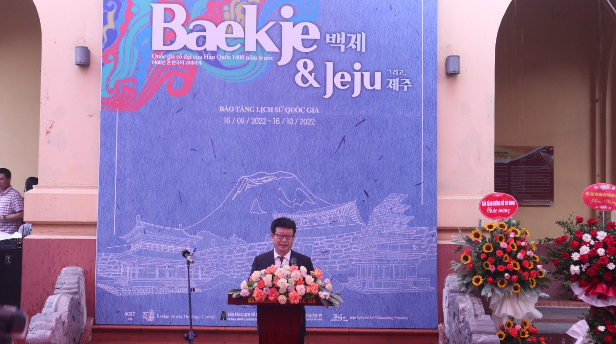 Ông Gwi Young Lee Giám đốc Trung tâm Di sản Thế giới Baekje . Ảnh: BTC