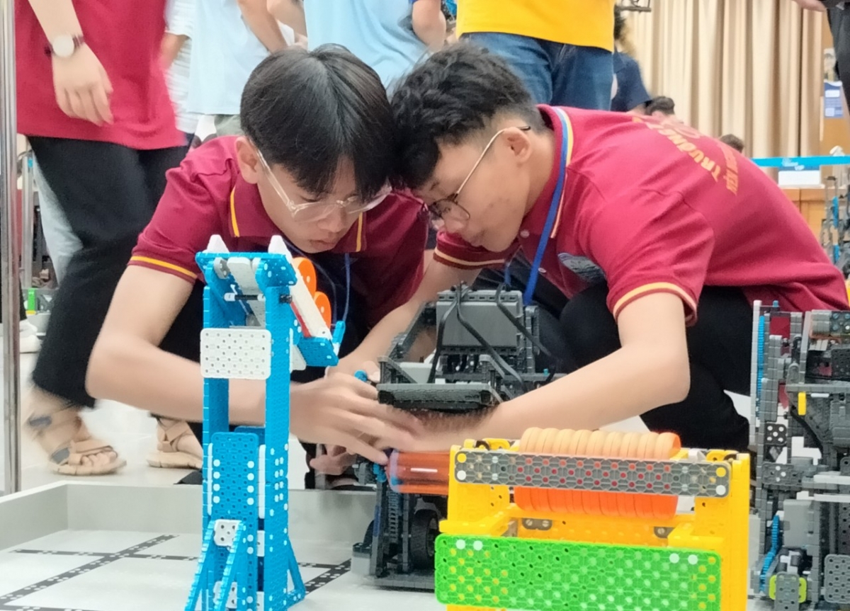 Cuộc thi Robotics cấp quốc gia sử dụng VEX IQ góp phần nuôi dưỡng đam mê khoa học, kỹ thuật trong học sinh