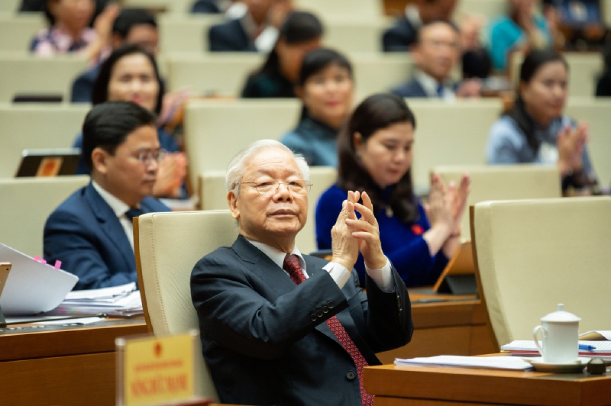 Tổng Bí thư Nguyễn Phú Trọng cùng các đại biểu tại phiên bế mạc