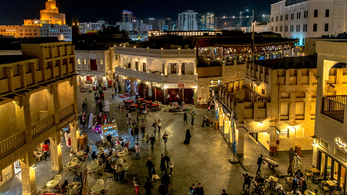 Souq Waqif - một khu chợ truyền thống ở thủ đô Doha nhộn nhịp chuẩn bị cho World Cup 2022