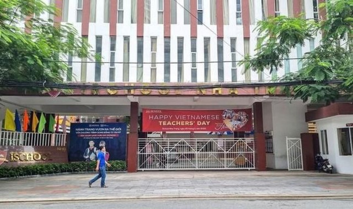 Trường Ischool Nha Trang - nơi xảy ra ngộ độc thực phẩm cho hơn 600 em học sinh
