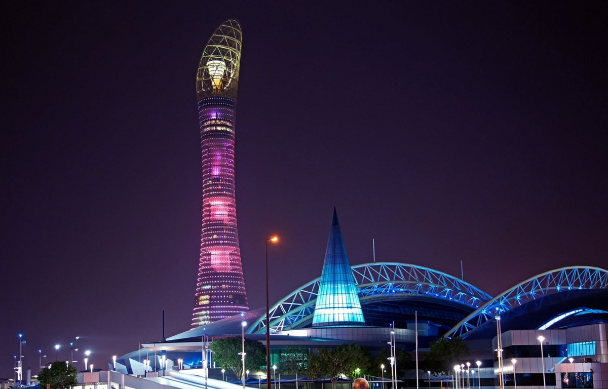 Tháp Aspire nằm ngay cạnh sân vận động quốc tế Khalifa
