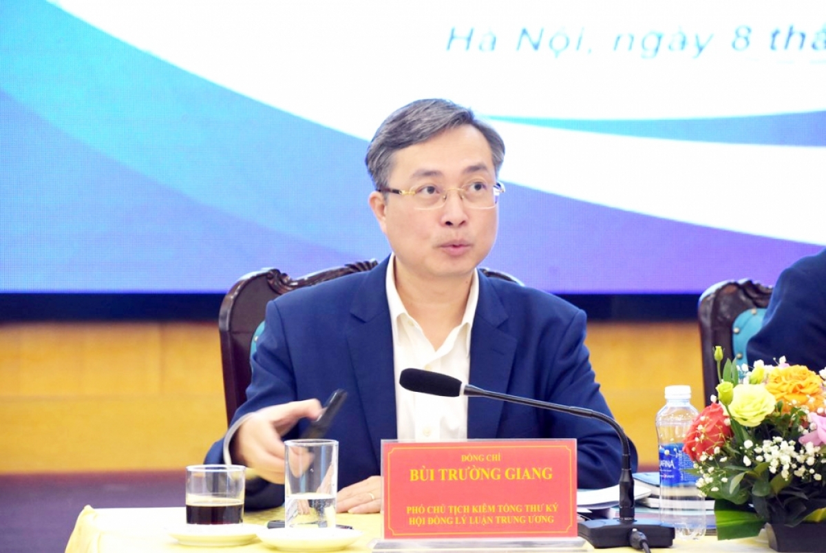 Ông Bùi Trường Giang - Phó Chủ tịch kiêm Tổng Thư ký Hội đồng Lý luận Trung ương