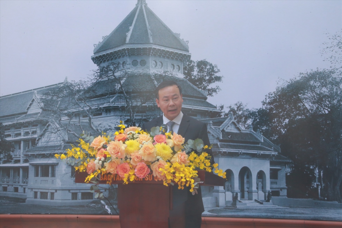 TS. Nguyễn Văn Đoàn - Giám đốc Bảo tàng Lịch sử Quốc gia phát biểu tại buổi lễ. 