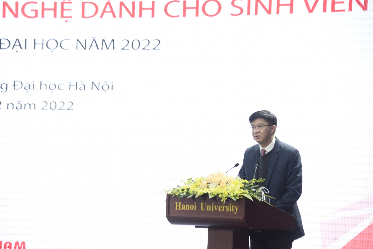 TS Trịnh Xuân Hiếu, Vụ trưởng Vụ Khoa học, công nghệ và môi trường (Bộ GD-ĐT) phát biểu 