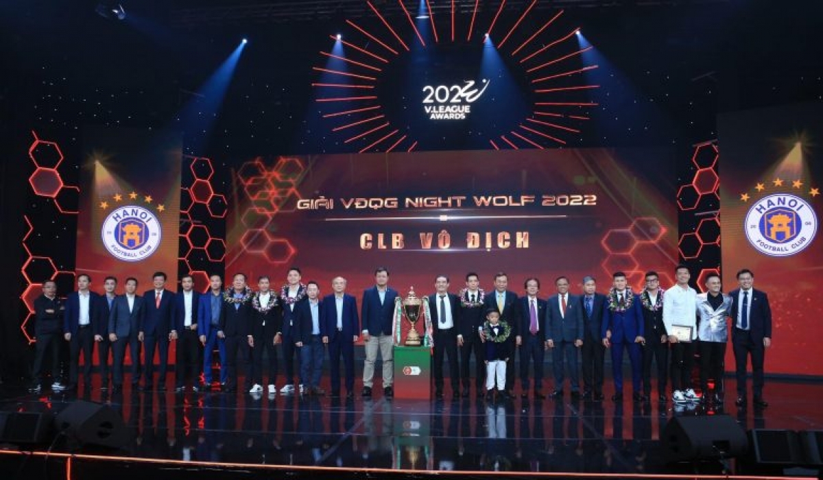 CLB Hà Nội đoạt cú đúp danh hiệu tại các giải chuyên nghiệp 2022