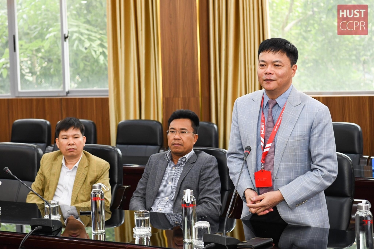 PGS.TS Nguyễn Phong Điền, Phó Hiệu trưởng Đại học Bách khoa Hà Nội phát biểu tại Lễ ký kết 