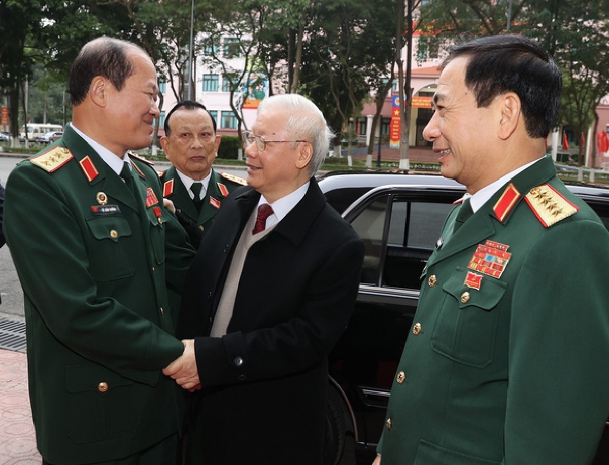 Tổng bí thư Nguyễn Phú Trọng, Đại tướng Phan Văn Giang với lãnh đạo Trung ương Hội Cựu chiến binh Việt Nam.
