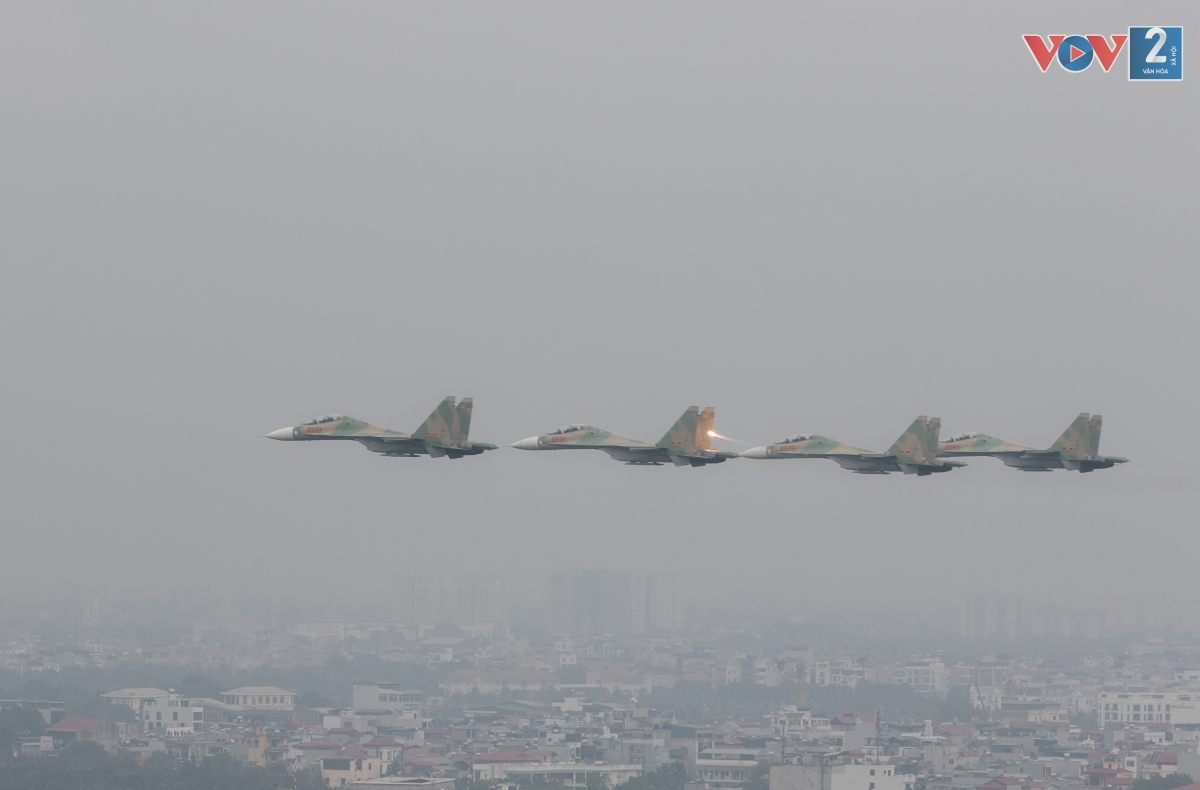Màn biểu diễn đáng chú ý nhất chính là các khoa mục biểu diễn của biên đội máy bay Su-30MK2.
