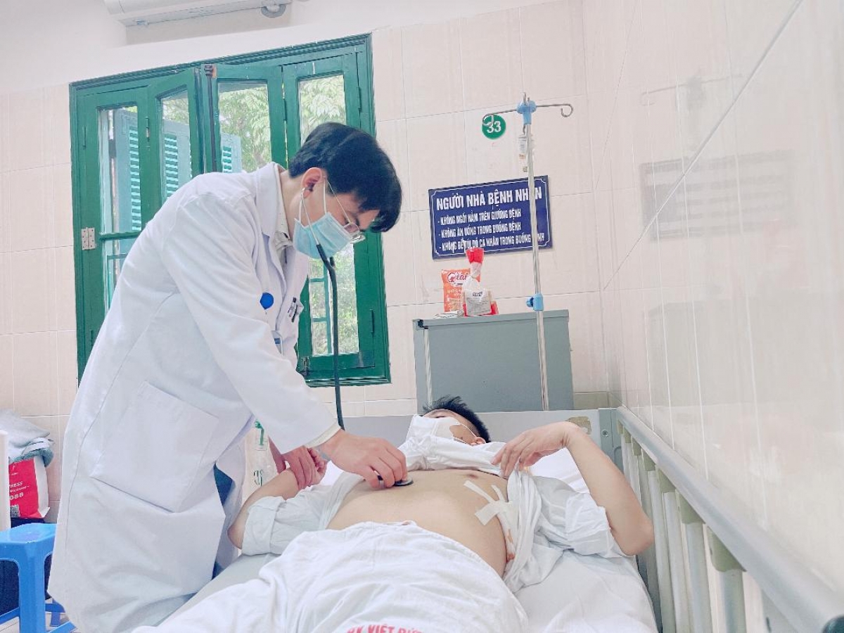 BN động mạch chủ được BS Bệnh viện Hữu nghị Việt Đức điều trị thành công. Ảnh: BV cung cấp
