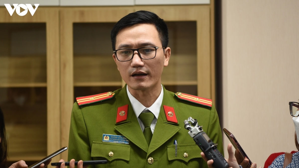 Thiếu tá Hoàng Văn Dũng, Phó Giám đốc Trung tâm Dữ liệu quốc gia về dân cư
