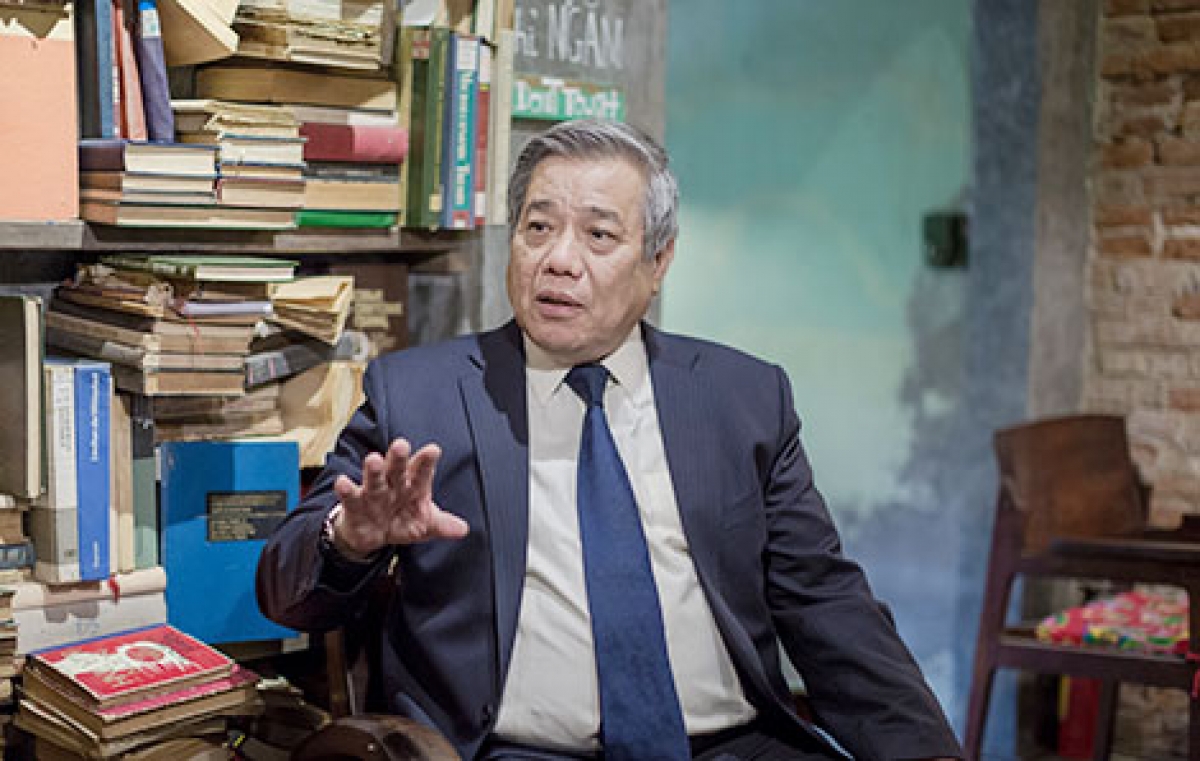 GS.TSKH Vũ Minh Giang, Phó Chủ tịch Hội Khoa học Lịch sử Việt Nam, Chủ tịch Hội đồng Khoa học và Đào tạo - ĐH QGHN.