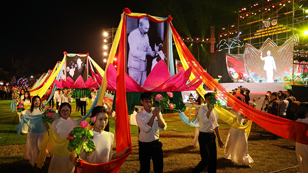 Lễ hội Làng Sen năm 2023 mang đậm bản sắc văn hóa dân tộc
