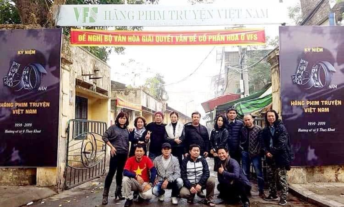 Hơn 40 cán bộ, công nhân viên Hãng phim truyện Việt Nam suốt thời gian qua bị cắt bảo hiểm xã hội, bảo hiểm y tế
