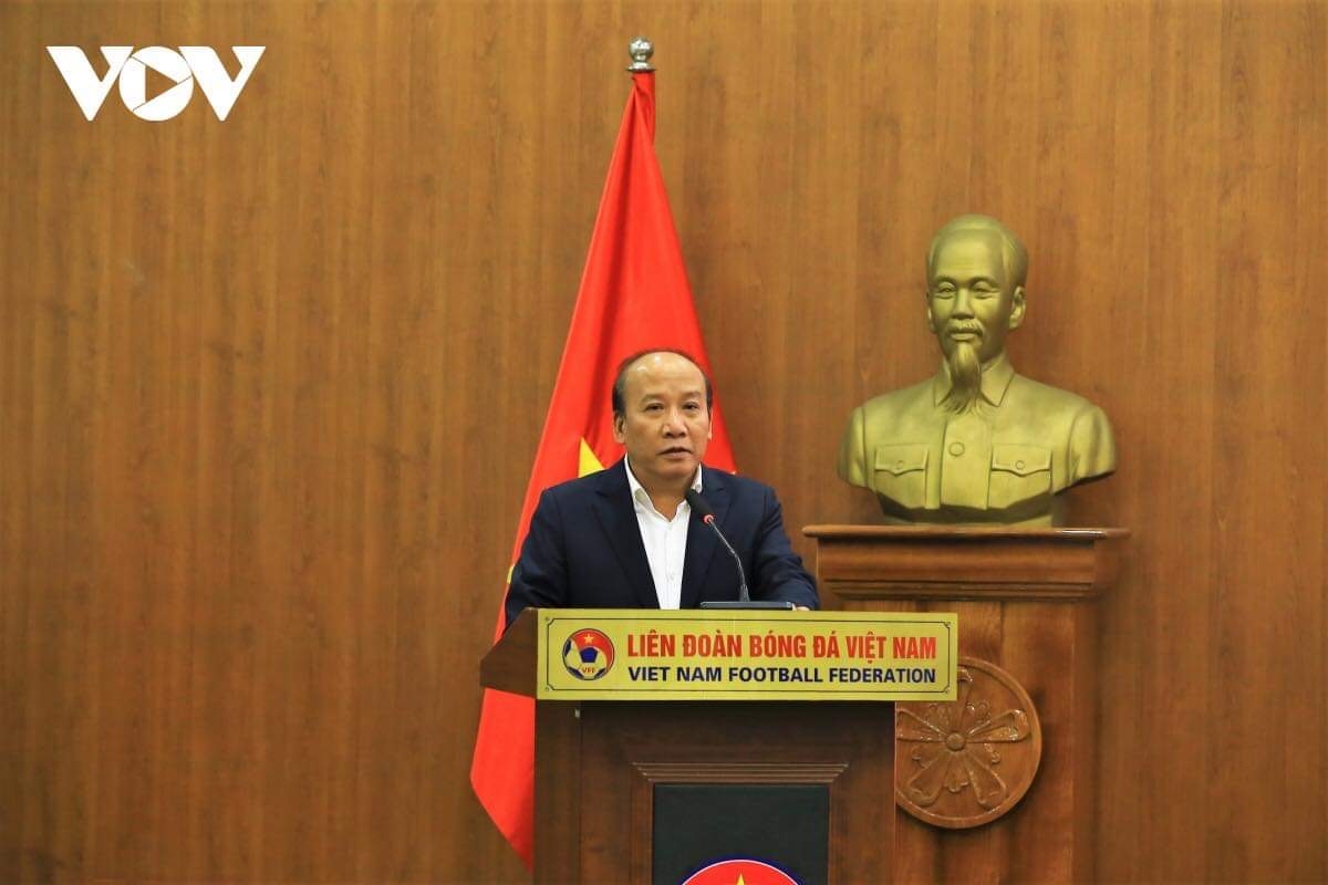 Ông Trần Minh Hùng, Phó Tổng Giám đốc Đài Tiếng nói Việt Nam (VOV), Phó Chủ tịch Ủy ban Olympic Việt Nam chia sẻ tại buổi họp báo. (Ảnh: Trần Tiến)